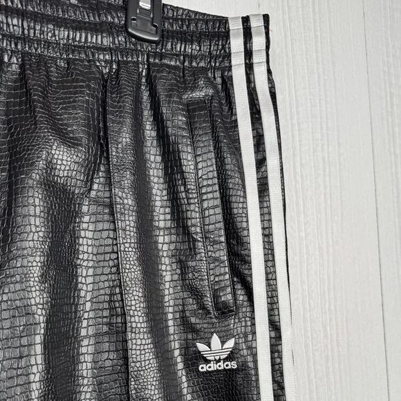 Adidas Originals Faux Leather premium luxe track pants snake python - Picture 2 of 10